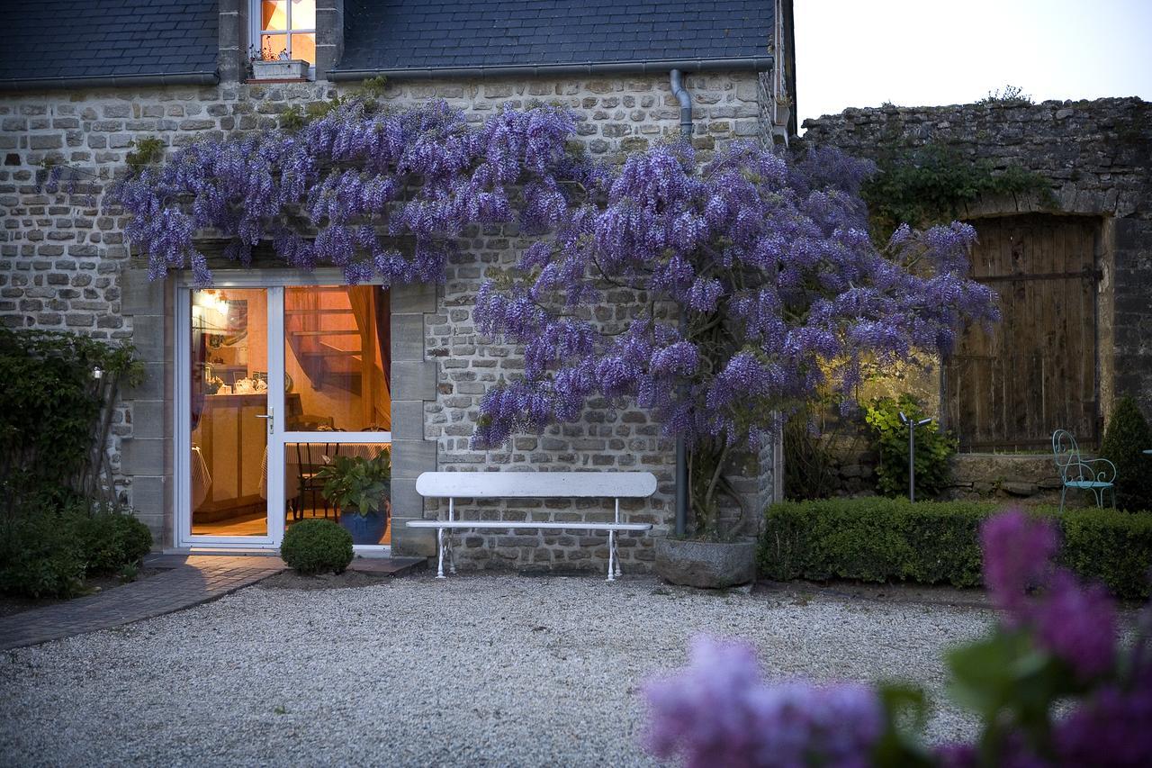 Ferme Du Mouchel Acomodação com café da manhã Formigny Exterior foto